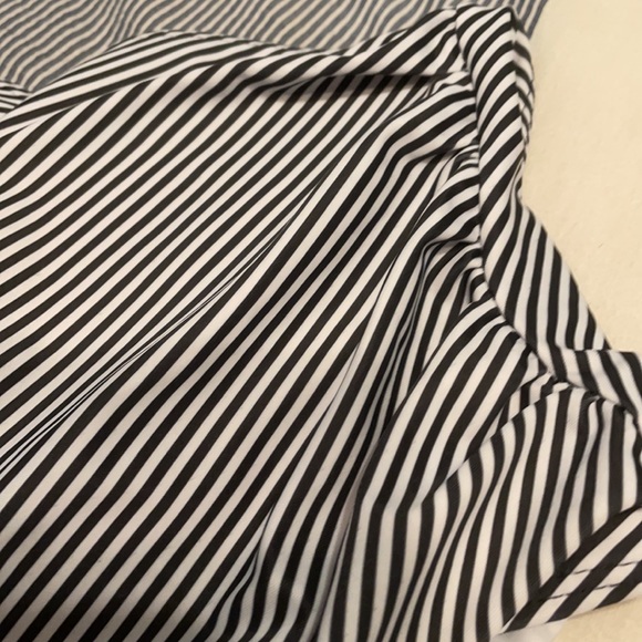 Super cute black/white striped bottoms- Medium - Picture 6 of 6